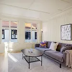 The Townhouse Dream I Must Views! Villa