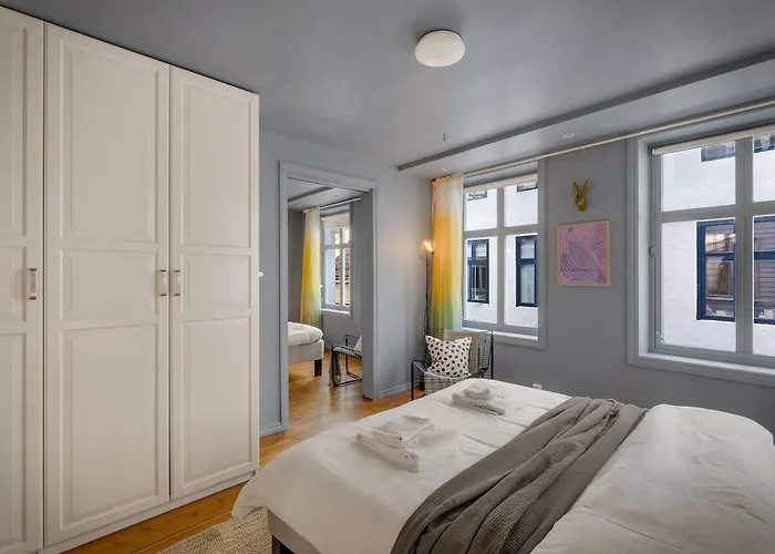 The Townhouse Dream I Must Views! Willa Bergen