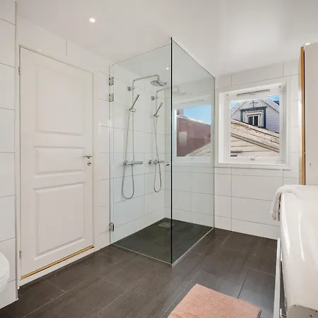 The Townhouse Dream I Must Views! * ברגן