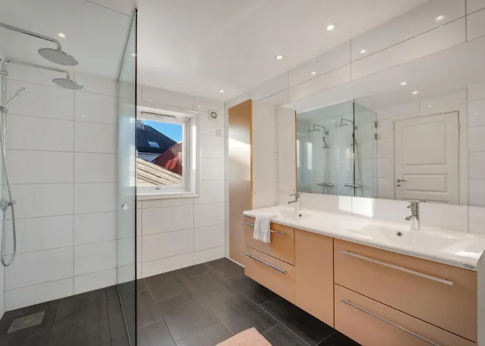 The Townhouse Dream I Must Views! *